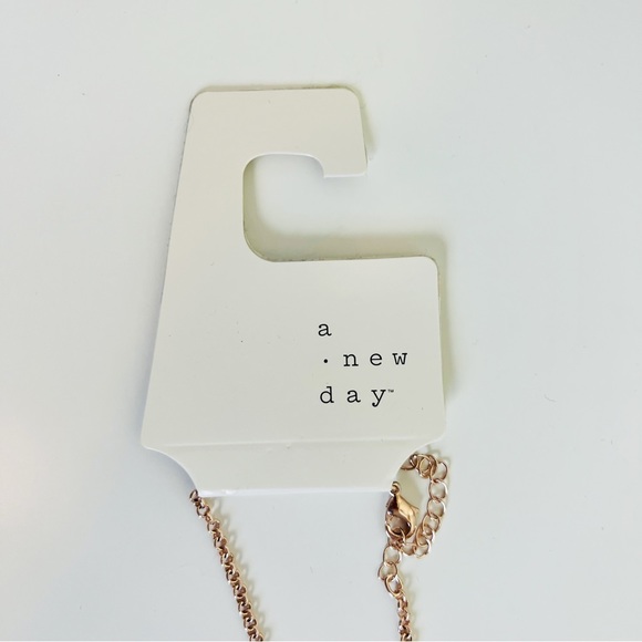 NWT A New Day Gold Leaf Pendant Tassel Drop Necklace - Picture 3 of 8